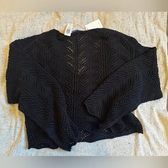 Aritzia “Little Moon” brand sweater - Picture 3 of 3